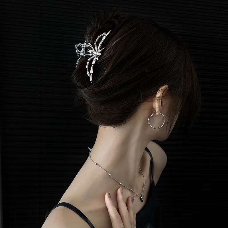 Halloween & Christmas Gun Black Skull Claw Alloy Hair Clip, Premium Accessory For Christmas & Halloween Dress Up