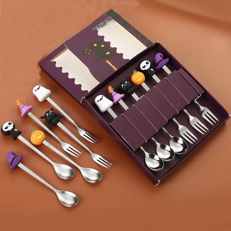 🎃 Halloween Cartoon Coffee Spoon Gift Box! Stainless Steel Pumpkin Ghost Stirring Spoon Dessert Fork, One-Piece Construction Easy to Clean, Exquisite Gift Box Packaging, Must-Have Creative Party Gift! ✨ (6-Piece Set GOLD)