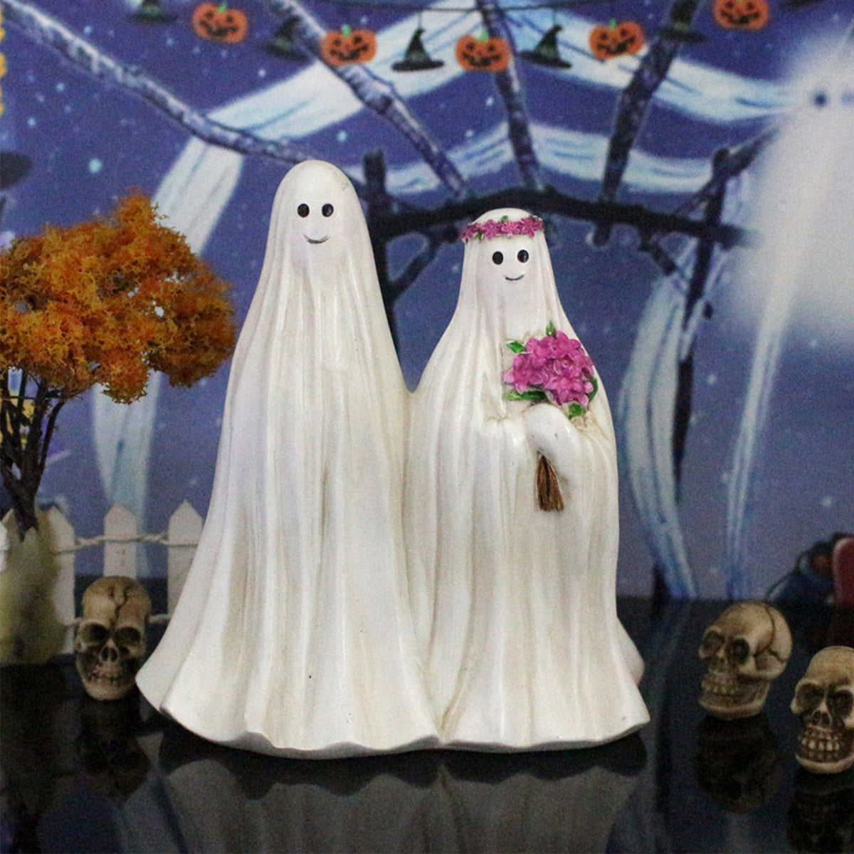 Halloween Yard Ghost Decoration Synthetic Resin Night Light Outdoor Ghost Ornament for Household Garden Lawn